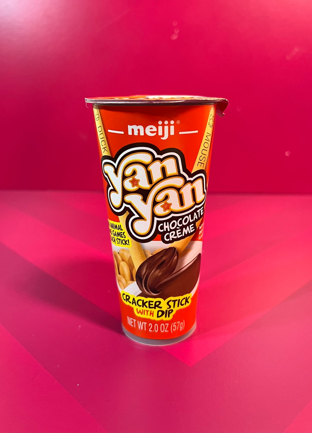 Yan Yan Chocolate Crème Cracker Sticks with Dip: A Dip-Tastic Delight!